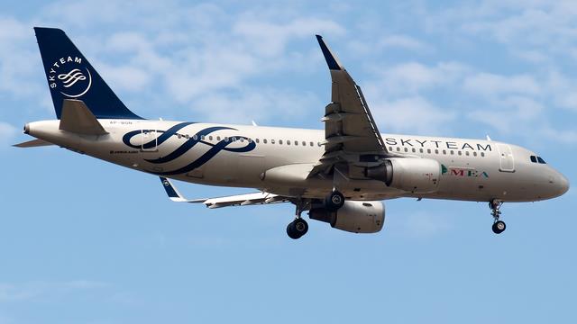 AP-BON:Airbus A320-200:Pakistan International Airlines